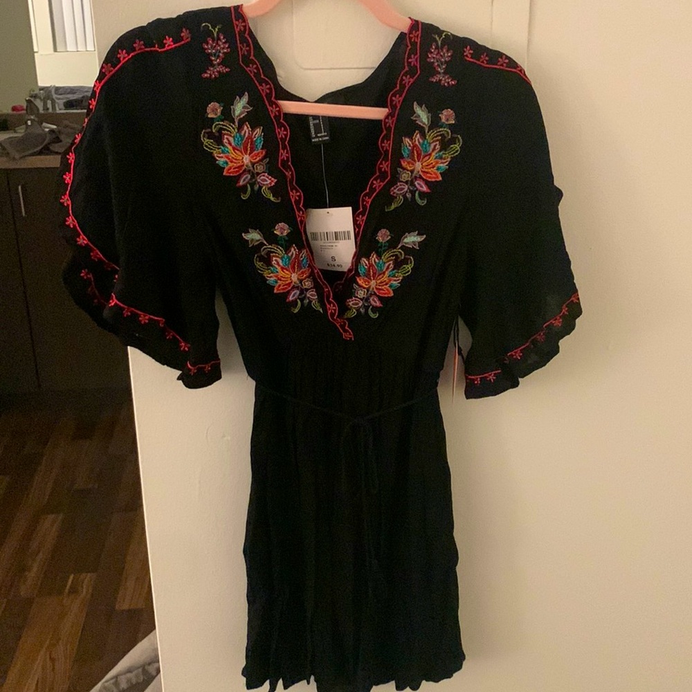 NWT black woven dress forever21